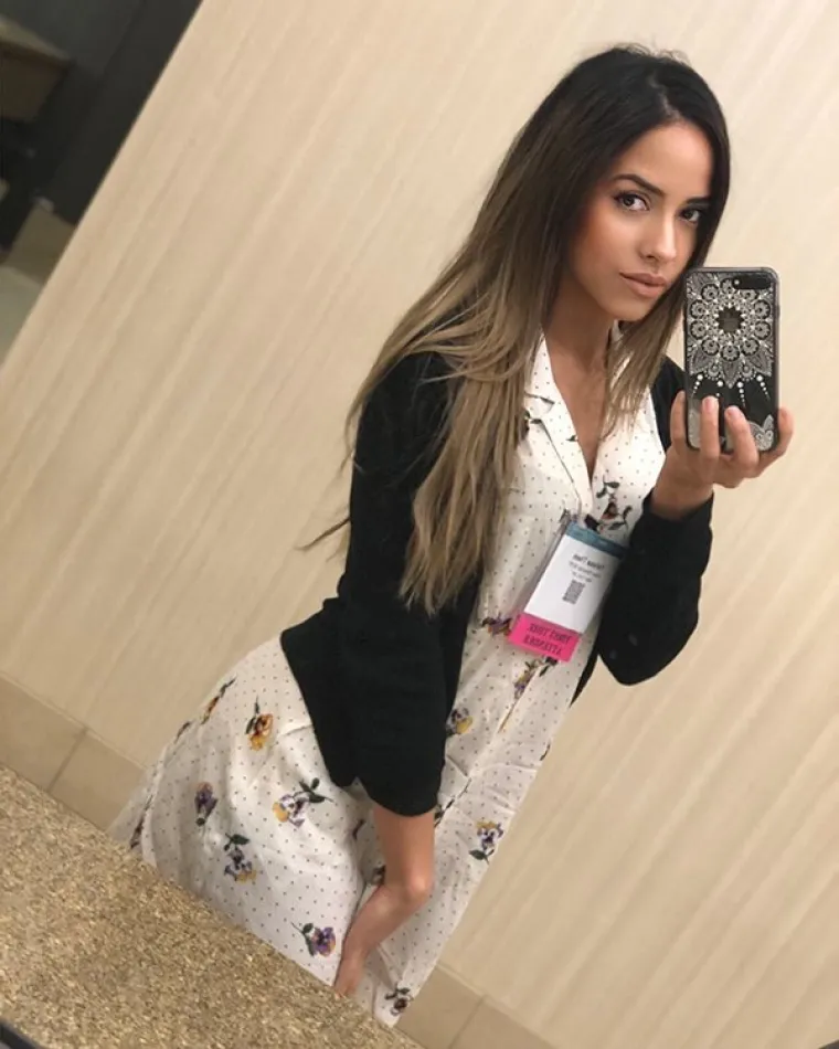 ZVALI BI HITNU SVAKI DAN: Zgodna medicinska sestra malo koga ostavlja ravnodu&scaron;nim