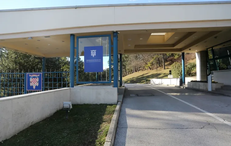 Drugi dan mandata Zorana Milanovića! Jo&scaron; jedna promjena na Pantovčaku...