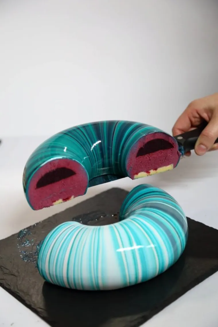 TE&Scaron;KO ĆETE OVO VIDJETI U STVARNOSTI: Presjek otkriva nikad viđene detalje svakodnevnih stvari