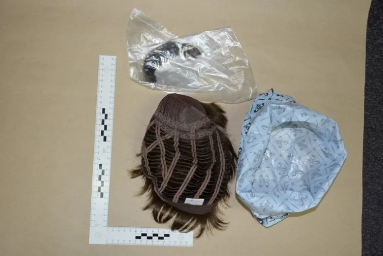 Pogledajte njihov alat, periku i lažne brkove: Mladi Rusi poku&scaron;ali opljačkati bankomat u Karlovcu