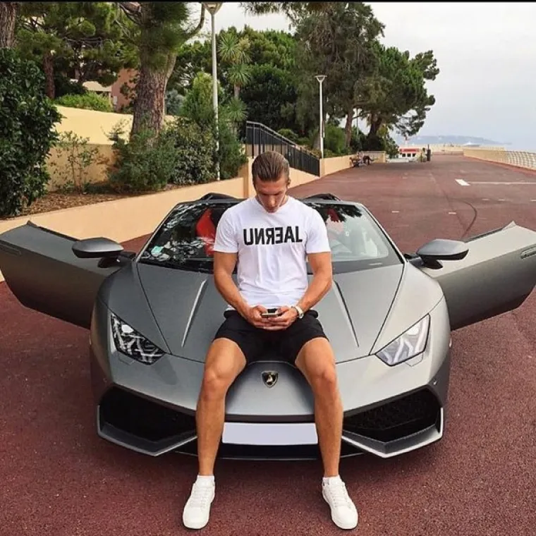 ONI SU MLADI, ZGODNI I BRUTALNO BOGATI: Hvale se svojim životom na dru&scaron;tvenim mrežama i nije ih briga &scaron;to netko o tome misli