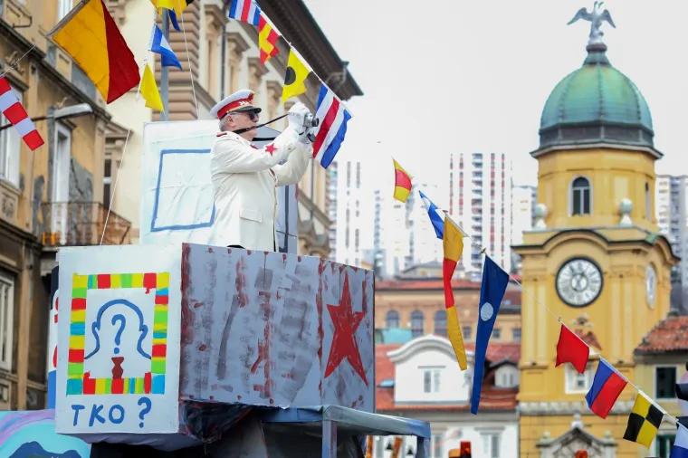 Riječka međunarodna povorka privukla vi&scaron;e od 11.000 ma&scaron;kara: Među njima i Vojko Obersnel kao Jovanka Broz