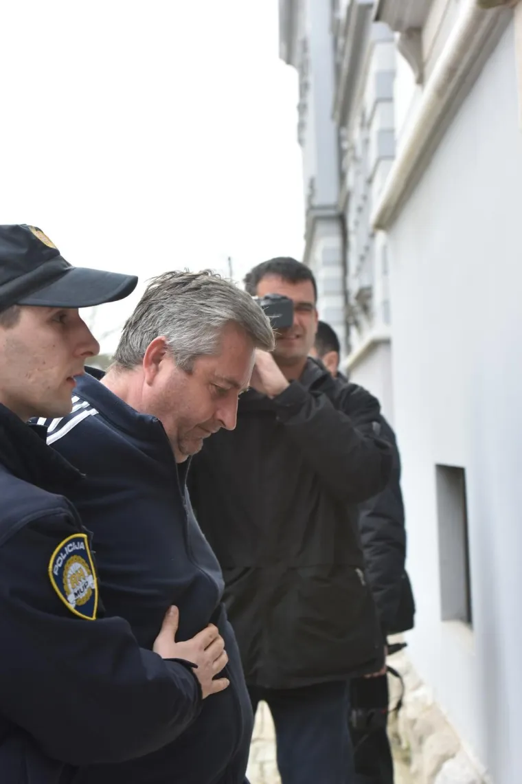 Posvađali se oko pristupnog puta: Ovo je mu&scaron;karac koji je pajserom prebio staricu u Medulinu