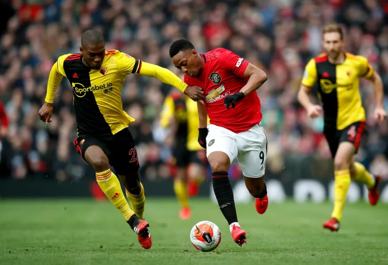 Napadač Manchester Uniteda Anthony Martial u nedjelju je poslijepodne postigao fantastičan pogodak u ligaškoj utakmici protiv Watforda, u kojoj su Crveni vragovi pobijedili s 3:0. Bio je to njegov ukupno 15 gol u sezoni u 31 utakmici u svim natjecanjima u kojima je nastupio. Francuska zvijezda, koja prema Transfermarktu vrijedi 60 milijuna eura, u odličnoj je formi te je postigao gol i na trećoj utakmici u zadnjih šest dana, ali zgoditak kao ovaj u 27. kolu Premiershipa još nije zabio u karijeri.