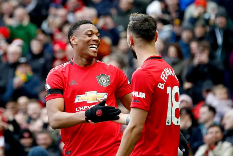 [FOTO] NIKAD OVAKO NEŠTO NIJE IZVEO: Old Trafford je nakon toga pao u trans; Ovo je za rubriku vjerovali ili ne