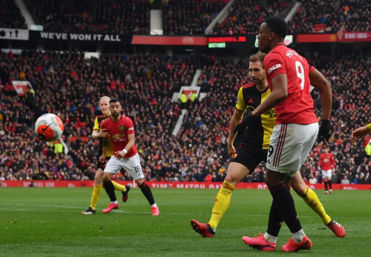 [FOTO] NIKAD OVAKO NEŠTO NIJE IZVEO: Old Trafford je nakon toga pao u trans; Ovo je za rubriku vjerovali ili ne