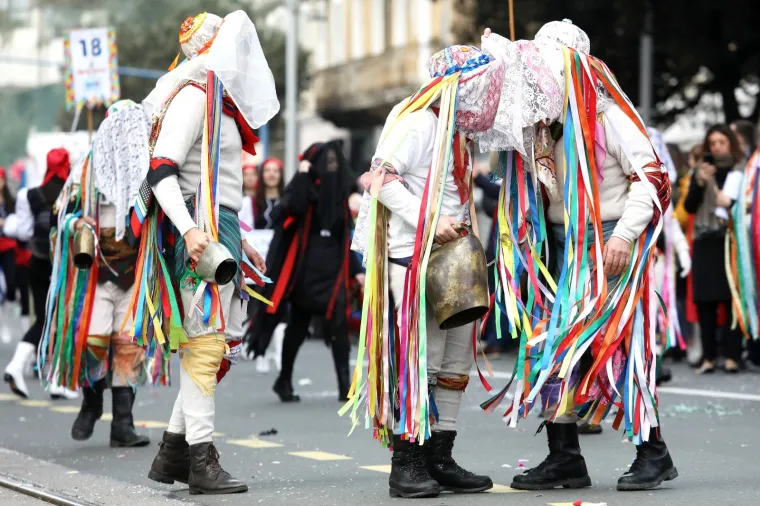 NAJSPEKTAKULARNIJE POVORKE DILJEM ZEMLJE: Od vrtićkih hobotnica, do umirovljeničkih kauboja, od Murtera do Slavonskog Broda