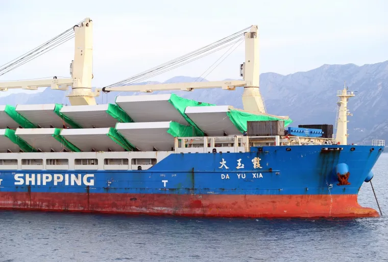 Kod Ploča usidrio se brod iz Kine s dijelovima za izgradnju Pelje&scaron;kog mosta