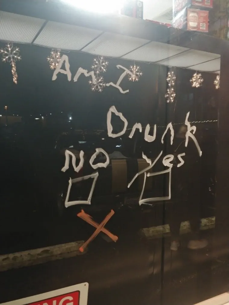 A KAKO STE VI PROVELI VIKEND? Ova ekipa se recimo dosta slabo svega sjeća, ali srećom postoje dokazi...