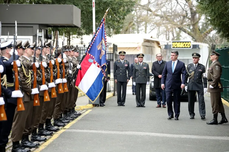 Predsjednik Milanović poslao poruku vojnicima: 'Ostanite elita, vi ste izabrani jer ste bolji od ostalih'