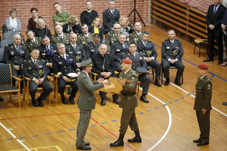 Predsjednik Milanović poslao poruku vojnicima: 'Ostanite elita, vi ste izabrani jer ste bolji od ostalih'