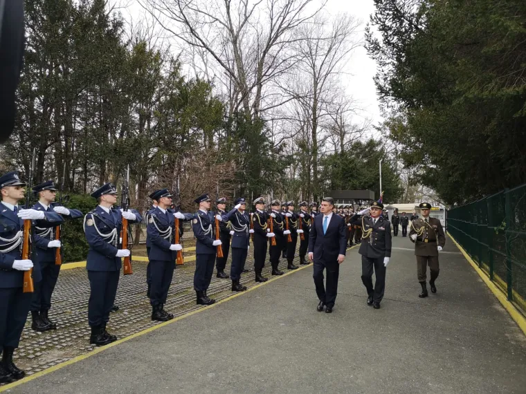 Predsjednik Milanović poslao poruku vojnicima: 'Ostanite elita, vi ste izabrani jer ste bolji od ostalih'