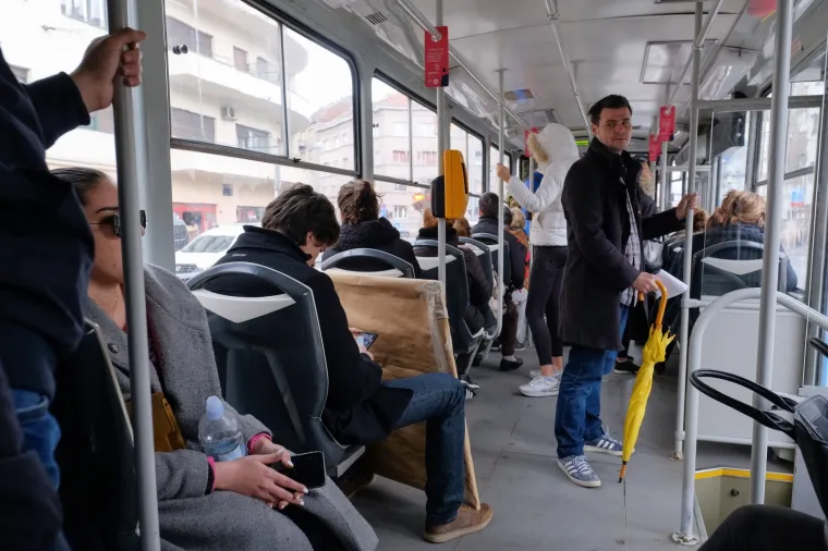 Zagrepčane nije strah: Bez obzira na koronavirus nastavljaju voditi normalan život