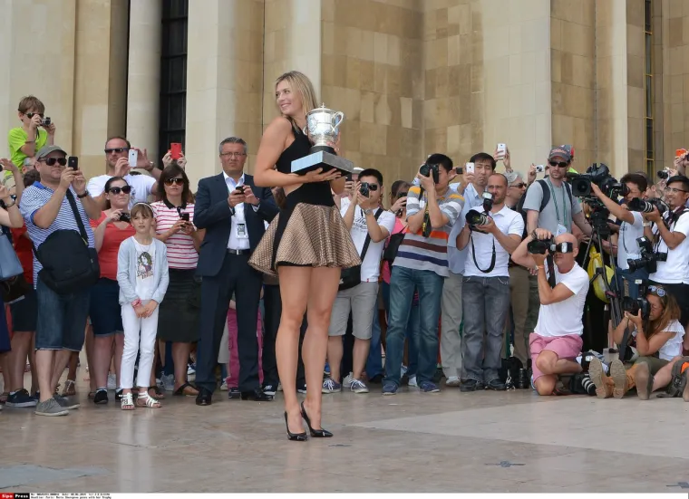 [FOTO] NIKAD NIJE VOLJELA DA JU SE GLEDA SAMO KROZ PRIZMU LJEPOTE: 'Sva&scaron;ta o meni pričaju. Mislite li da bi se toliko patila da ne volim tenis?'