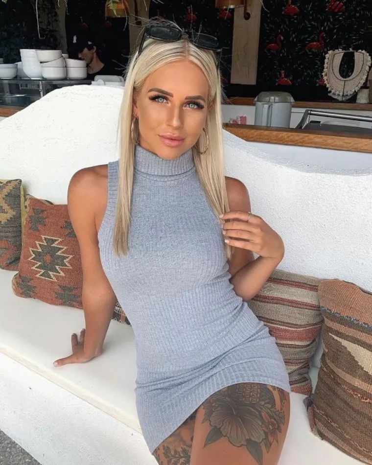 ZGODNE DJEVOJKE KOJE OBOŽAVAJU TETOVAŽE: Kada ih vidite bit će vam žao &scaron;to niste tattoo majstori