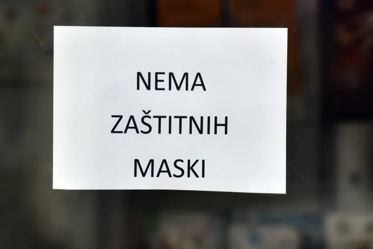 Hrvati i dalje ne slu&scaron;aju savjete oko koronavirusa: Panika se &scaron;iri, maske nestale i u &Scaron;ibeniku