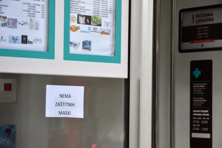 Hrvati i dalje ne slu&scaron;aju savjete oko koronavirusa: Panika se &scaron;iri, maske nestale i u &Scaron;ibeniku