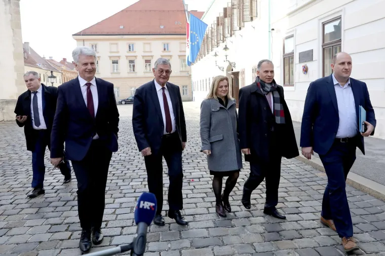 Koalicija se sastaje u Banskim dvorima: Hoće li biti kvoruma na drugoj strani Markova trga?