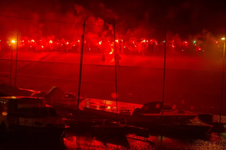28.02.2020. Osijek -Povodom 73 rodjendana NK Osijeka navijaci Kohorte organizirali bakljadu u Zimskoj luci.. Photo: Davor Javorovic/PIXSELL
