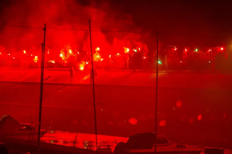 28.02.2020. Osijek -Povodom 73 rodjendana NK Osijeka navijaci Kohorte organizirali bakljadu u Zimskoj luci.. Photo: Davor Javorovic/PIXSELL