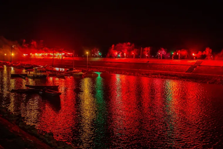 28.02.2020. Osijek -Povodom 73 rodjendana NK Osijeka navijaci Kohorte organizirali bakljadu u Zimskoj luci.. Photo: Davor Javorovic/PIXSELL