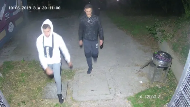 Razbojni&scaron;tvo u Zagrebu: Policija traži ovih pet mladića, prepoznajete li ih?