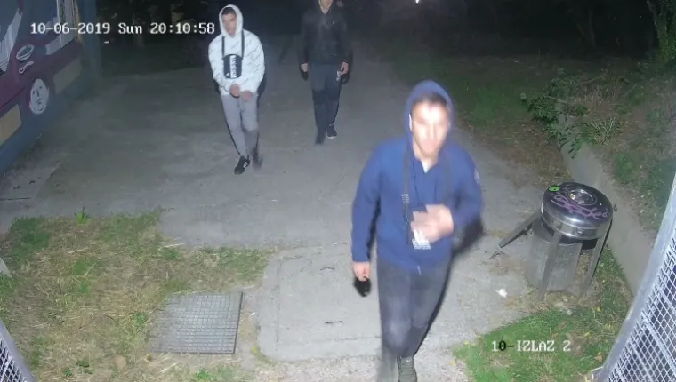 Razbojni&scaron;tvo u Zagrebu: Policija traži ovih pet mladića, prepoznajete li ih?