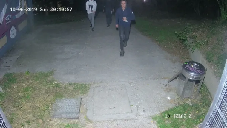 Razbojni&scaron;tvo u Zagrebu: Policija traži ovih pet mladića, prepoznajete li ih?