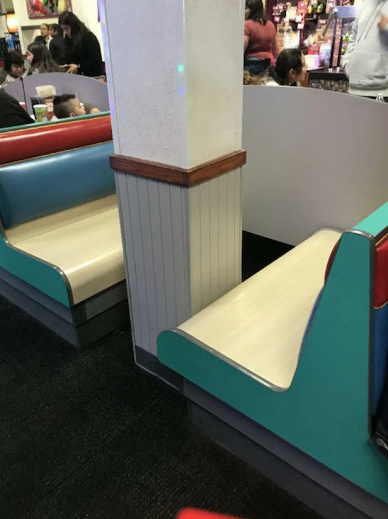 KATASTROFE ZBOG KOJIH ARHITEKTIMA I URBANISTIMA PADA MRAK NA OČI:  Ne, nije GUP ali je gotovo jednako nakaradno