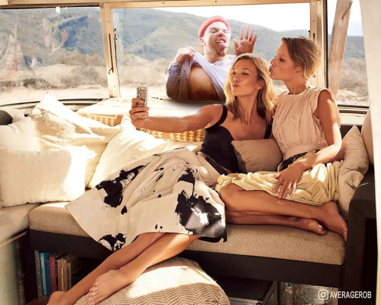 Živi svoje snove: Pogledajte kako se ovaj mladić pomoću photoshopa ubacuje u fotografije poznatih osoba