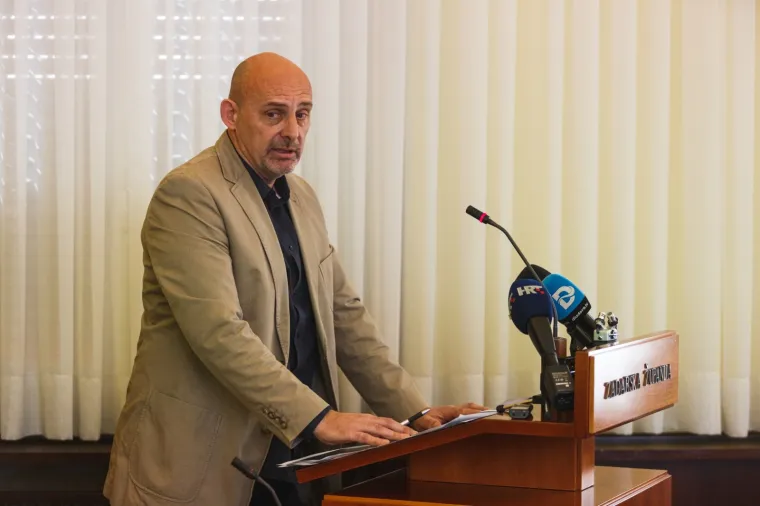 Izabrana nova predsjednica Županijske skup&scaron;tine, raspravljano da li je ona mason