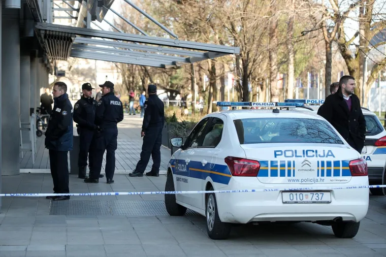 Evakuirana zgrada u Zagrebu zbog dojave o bombi, policija ekspresno iza&scaron;la na teren