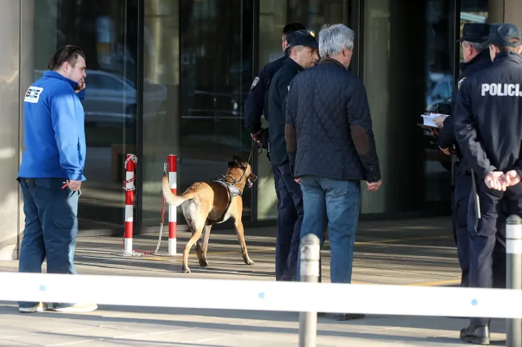 Evakuirana zgrada u Zagrebu zbog dojave o bombi, policija ekspresno iza&scaron;la na teren