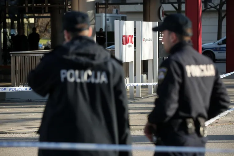 Evakuirana zgrada u Zagrebu zbog dojave o bombi, policija ekspresno iza&scaron;la na teren