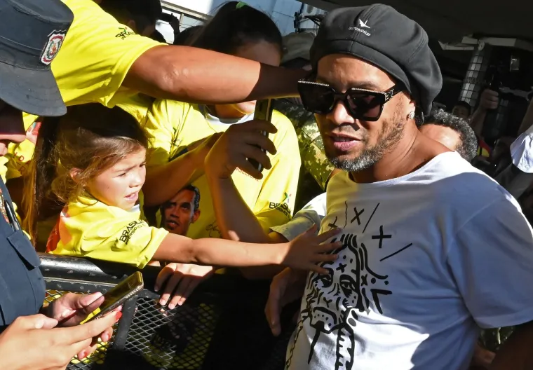 [FOTO] RONALDINHU STVARNO OVO NIJE TREBALO: Osramotio se pred čitavim svijetom; Ovi prizori upravo obilaze planetu