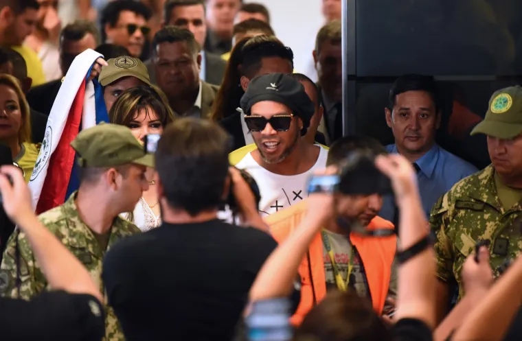 [FOTO] RONALDINHU STVARNO OVO NIJE TREBALO: Osramotio se pred čitavim svijetom; Ovi prizori upravo obilaze planetu