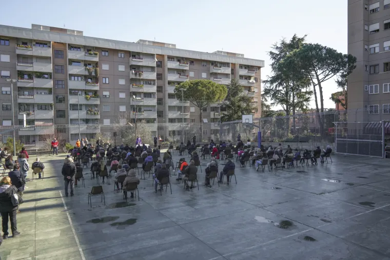 Gotovo 16 milijuna Talijana probudilo se u karanteni: Ulice poznatih gradova sablasno puste