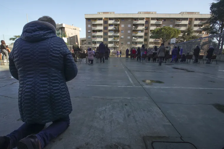 Gotovo 16 milijuna Talijana probudilo se u karanteni: Ulice poznatih gradova sablasno puste