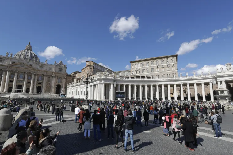 Gotovo 16 milijuna Talijana probudilo se u karanteni: Ulice poznatih gradova sablasno puste