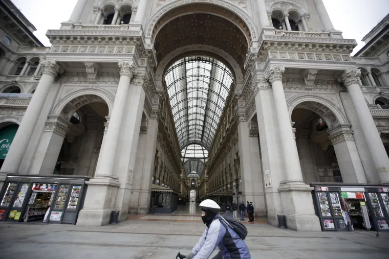 Život u Italiji je stao: Ulice sablasno prazne, ljudi su zatočeni u kućama