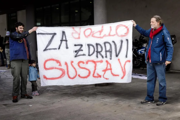 ''Dosta je kriminala'': U Splitu održan prosvjedni skup podr&scaron;ke Filipu Zavadlavu