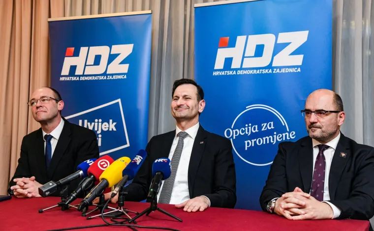 Pomeo ih Plenkovićev tim! Pogledajte kakva atmosfera je vladala u gubitničkom Stožeru Mire Kovača