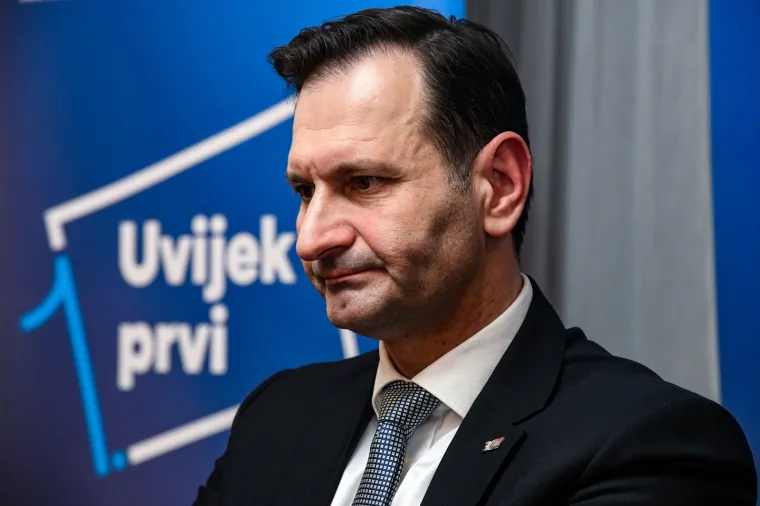 Pomeo ih Plenkovićev tim! Pogledajte kakva atmosfera je vladala u gubitničkom Stožeru Mire Kovača