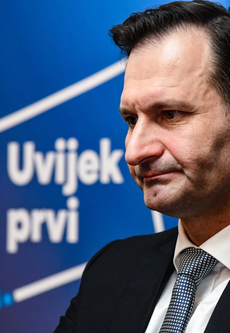 Pomeo ih Plenkovićev tim! Pogledajte kakva atmosfera je vladala u gubitničkom Stožeru Mire Kovača