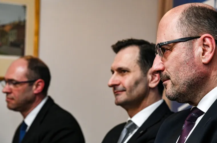 Pomeo ih Plenkovićev tim! Pogledajte kakva atmosfera je vladala u gubitničkom Stožeru Mire Kovača