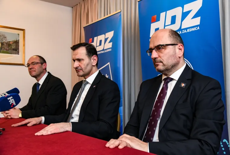 Pomeo ih Plenkovićev tim! Pogledajte kakva atmosfera je vladala u gubitničkom Stožeru Mire Kovača