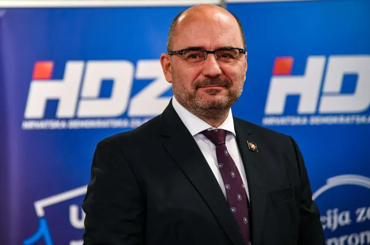 Pomeo ih Plenkovićev tim! Pogledajte kakva atmosfera je vladala u gubitničkom Stožeru Mire Kovača