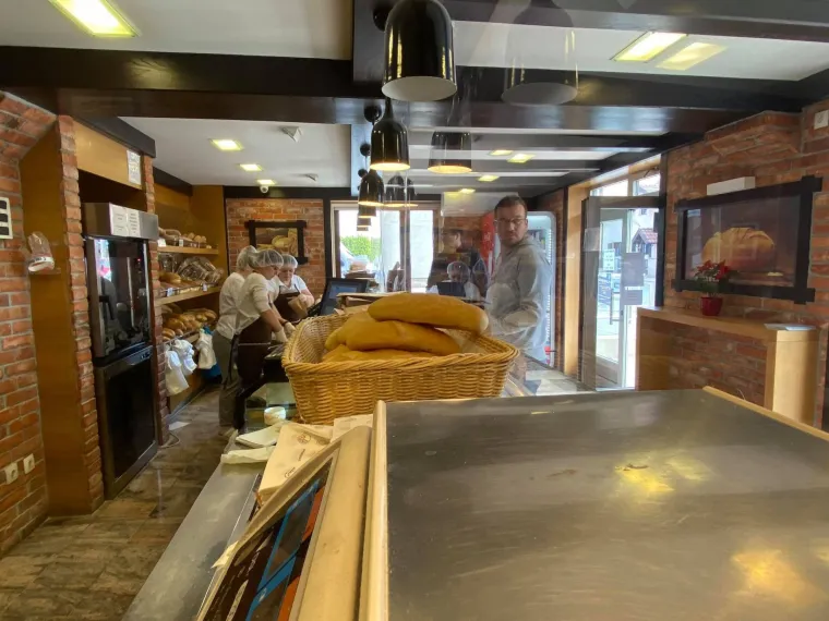 Zagrebačka pekarna ovako se bori protiv koronavirusa: Na poseban način za&scaron;tićeni hrana, radnici i kupci