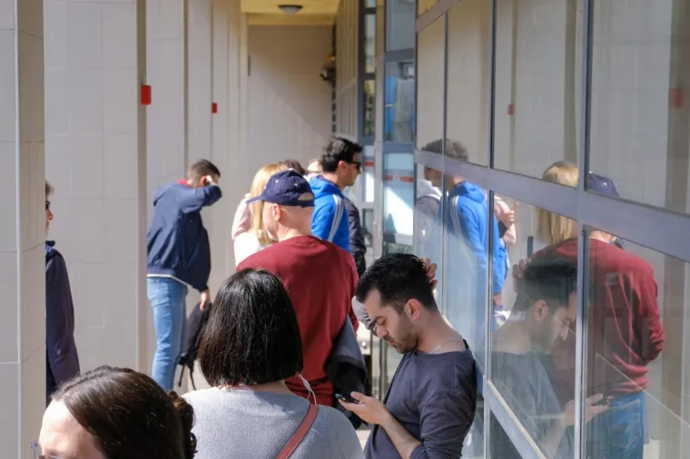 Pred HZZ-om gužva kakva se ne pamti: Otpu&scaron;teni masovno dolaze po naknade za nezaposlene