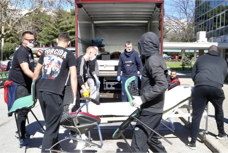 [FOTO] OVO SU ISTINSKI JUNACI: Sva&scaron;ta govore o njima, a oni su ponovno pokazali o kakvim se ljudima radi; Kad zatreba, prvi su tu